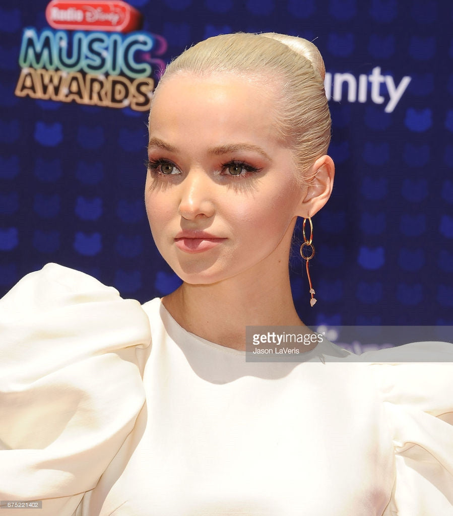 Merci, Dove Cameron!